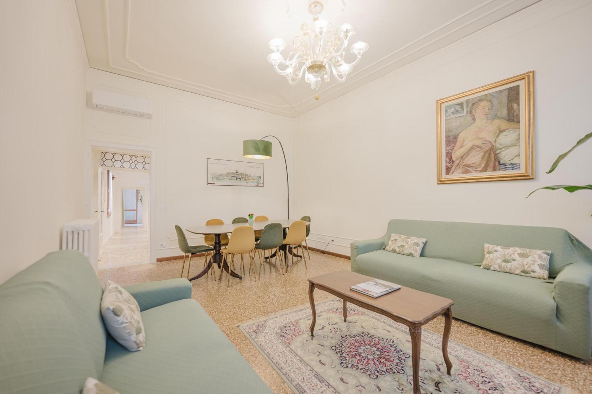 Appartement Santo Stefano Palace Venetië